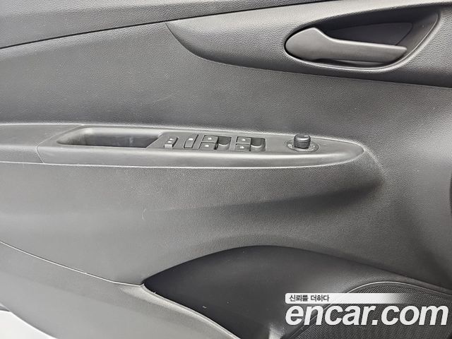 Chevrolet Spark LT 2019 — фото 19