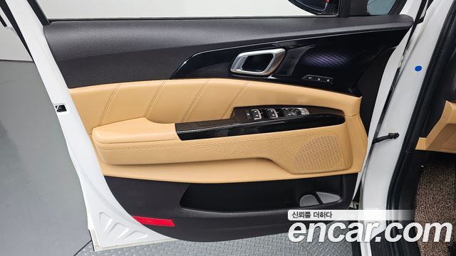 Kia Carnival (IV) Gasoline 9-Seater Signature 2023 — фото 24