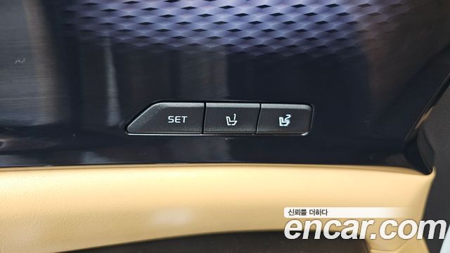 Kia Carnival (IV) Gasoline 9-Seater Signature 2023 — фото 31