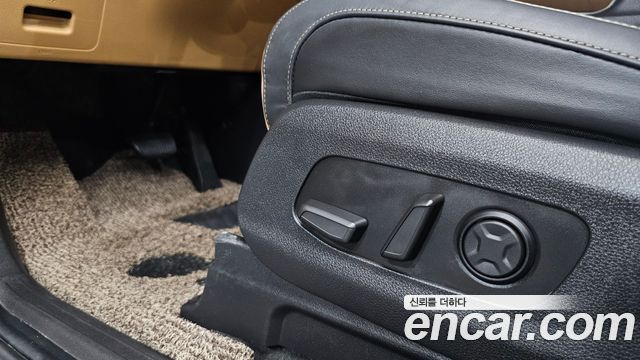 Kia Carnival (IV) Gasoline 9-Seater Signature 2023 — фото 32