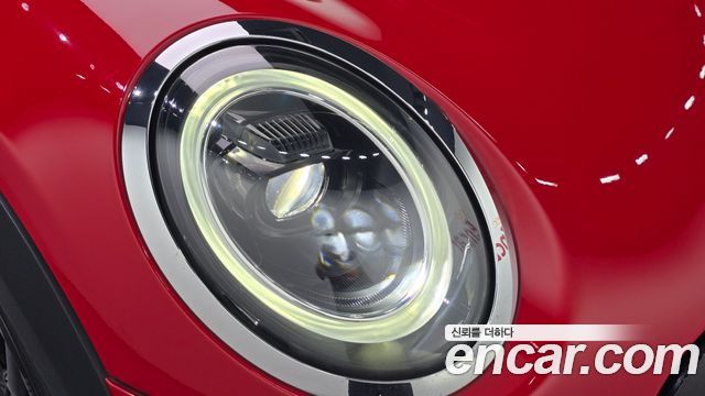 MINI Cooper Classic Third Generation 2024 — фото 22