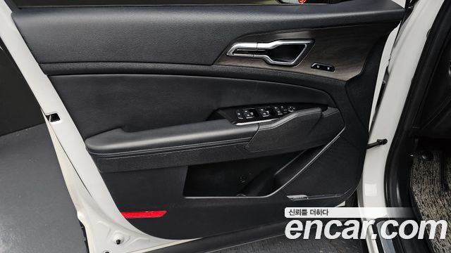Kia Sportage (V) LPG 2.0 2WD Signature Gravity 2023 — фото 24