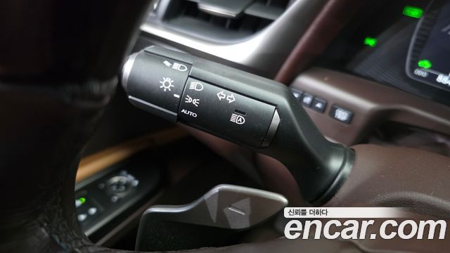 Lexus ES300h (VII) Luxury 2019 — фото 29
