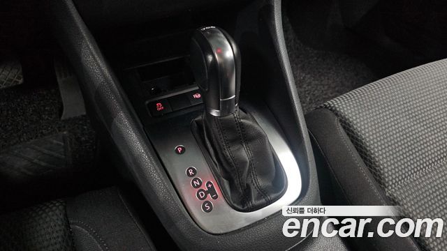 Volkswagen Golf (VI) 1.6 TDI Blue Motion StyleEdition 2013 — фото 9