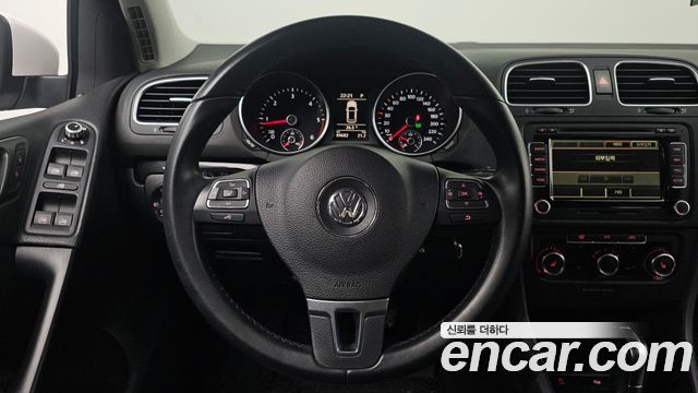 Volkswagen Golf (VI) 1.6 TDI Blue Motion StyleEdition 2013 — фото 17