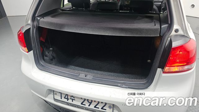 Volkswagen Golf (VI) 1.6 TDI Blue Motion StyleEdition 2013 — фото 36