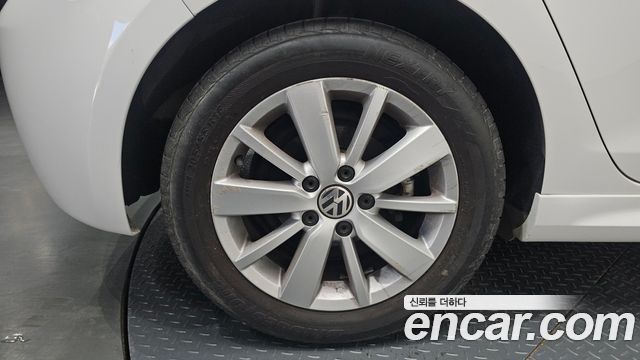 Volkswagen Golf (VI) 1.6 TDI Blue Motion StyleEdition 2013 — фото 38