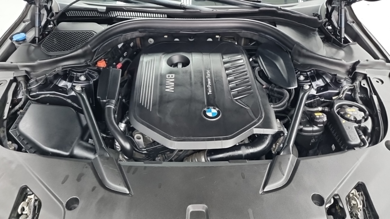 BMW 6 Series GT (G32) 640i xDrive M Sport 2018 — фото 6