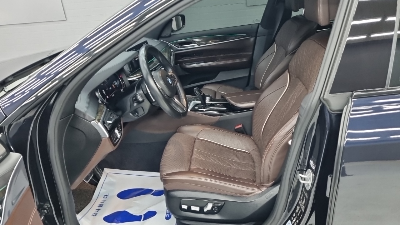 BMW 6 Series GT (G32) 640i xDrive M Sport 2018 — фото 7