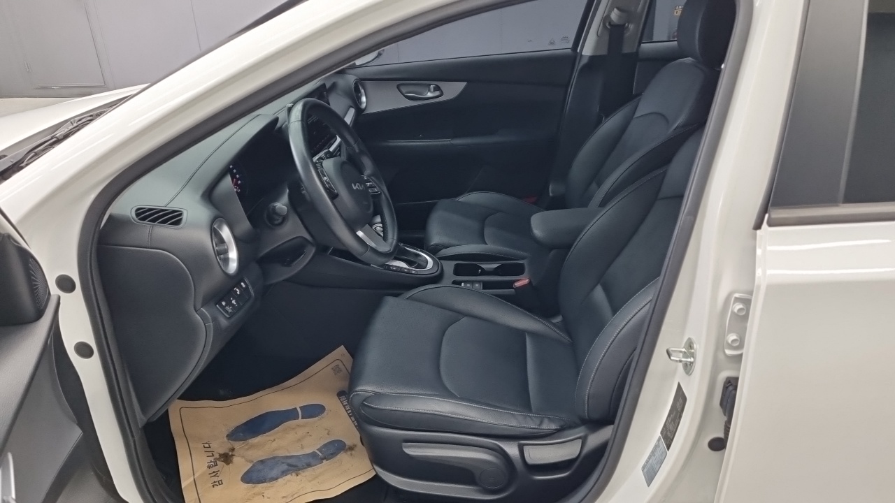 Kia K3 (II) 1.6 Prestige 2022 — фото 10