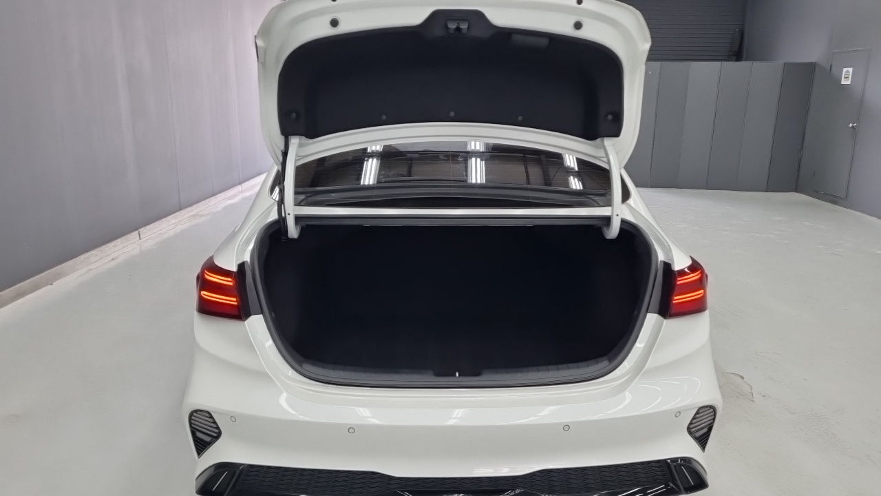 Kia K3 (II) 1.6 Prestige 2022 — фото 22