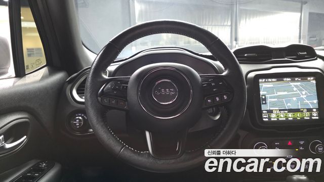 Jeep Renegade 2.4 80th Edition AWD 2021 — фото 13
