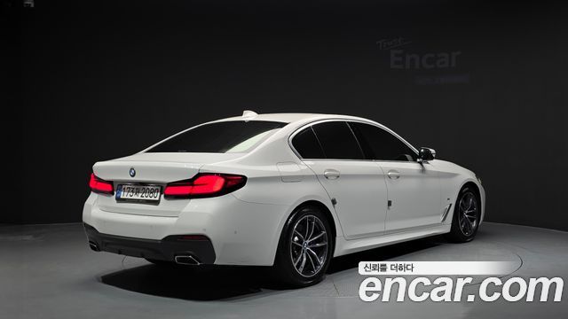 BMW 5 Series (G30) 520i M Sport 2021 — фото 2
