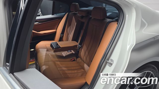 BMW 5 Series (G30) 520i M Sport 2021 — фото 16