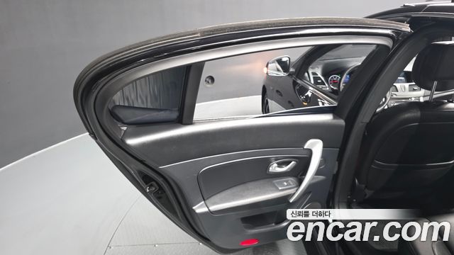 Renault Korea SM5 Platinum 1.6 TCE Standard 2014 — фото 25