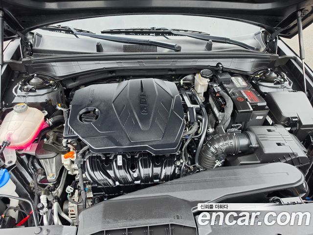 Kia K8 2.5 Gasoline 2WD Noblesse 2022 — фото 6