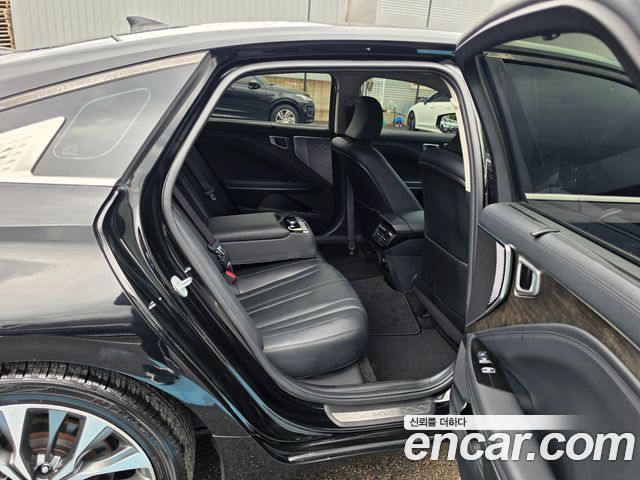 Kia K8 2.5 Gasoline 2WD Noblesse 2022 — фото 16