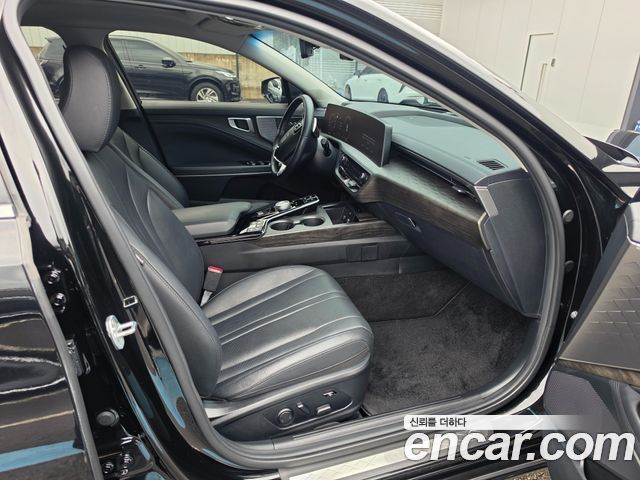 Kia K8 2.5 Gasoline 2WD Noblesse 2022 — фото 17