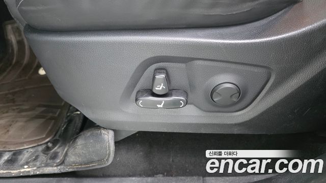 KG Mobility (SsangYong) Rexton Sports Diesel 2.2 2WD Prestige 2021 — фото 31