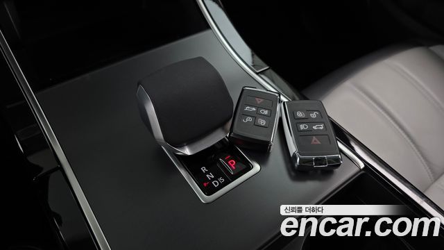 Land Rover Range Rover Evoque (II) P250 Dynamic SE 2025 — фото 9