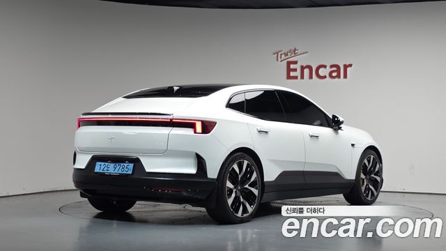 Polestar 4 Long Range Duel Moter 2025 — фото 2