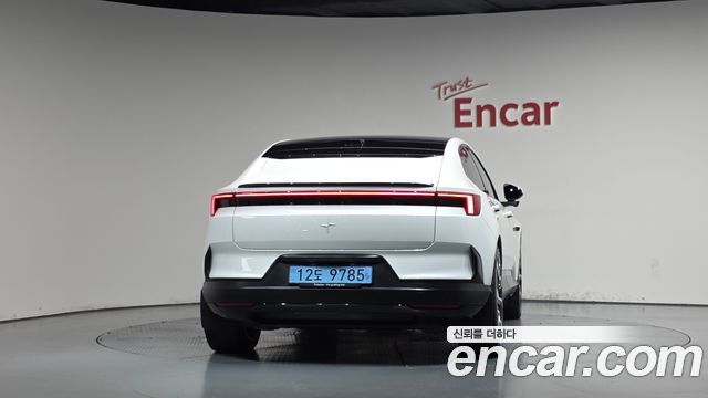 Polestar 4 Long Range Duel Moter 2025 — фото 4