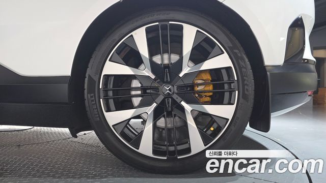 Polestar 4 Long Range Duel Moter 2025 — фото 21