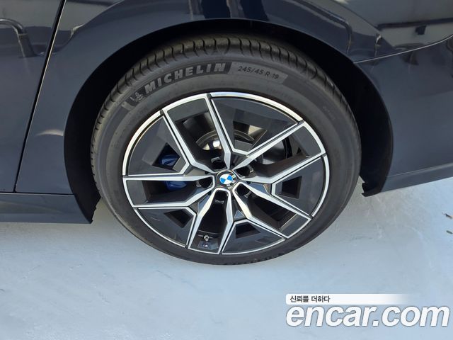 BMW 5 Series (G60) 523d xDrive M Sport 2026 — фото 5