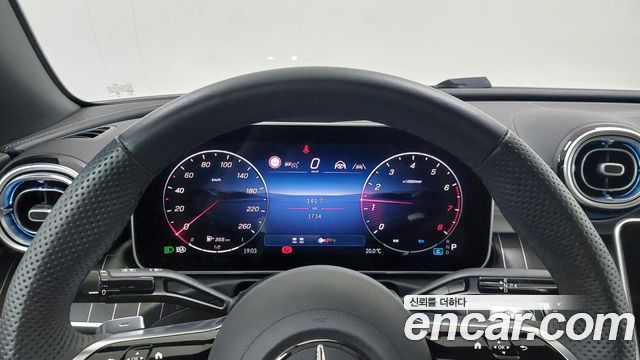 Mercedes-Benz CLE-Class (C236) CLE450 4MATIC Cabriolet 2026 — фото 8