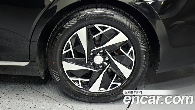 Hyundai Grandeur Hybrid (IG) Le Blanc 2023 — фото 21