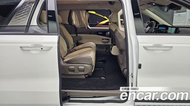 Kia Carnival (IV) Diesel 7-Seater Hi-Limousine Signature 2022 — фото 12