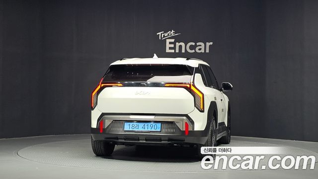 Kia EV3 Long Range 2WD Earth 2025 — фото 4