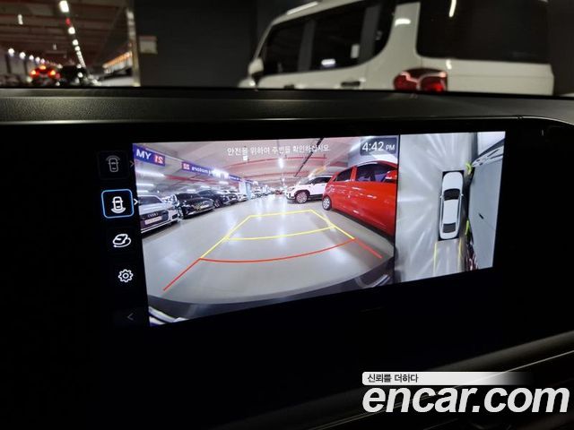 Hyundai Grandeur (GN7) 2,5 Gasoline 2WD Exclusive 2025 — фото 10