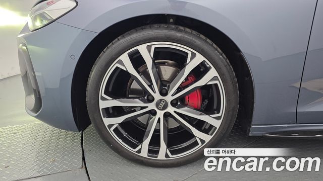 Audi A5 (B10) 40 TFSI Quattro S Line Black Edition 2025 — фото 5