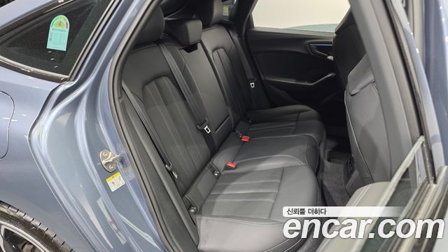 Audi A5 (B10) 40 TFSI Quattro S Line Black Edition 2025 — фото 12