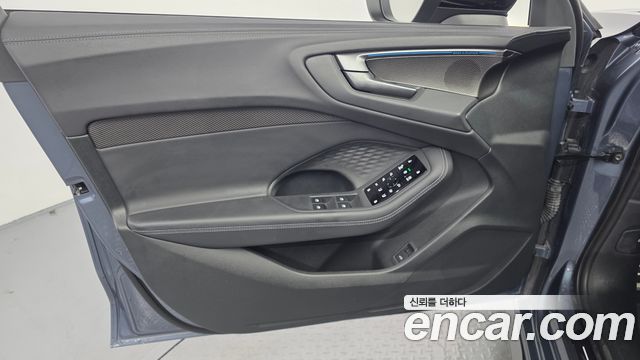 Audi A5 (B10) 40 TFSI Quattro S Line Black Edition 2025 — фото 24