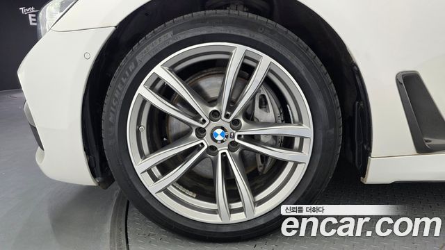 BMW 7 Series (G11) 740d xDrive M Sport 2016 — фото 5