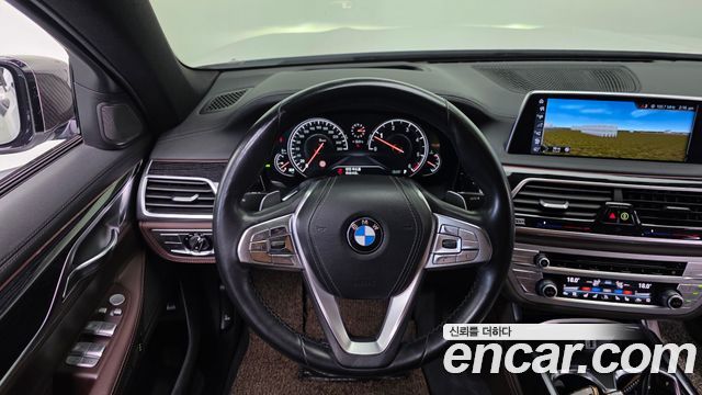 BMW 7 Series (G11) 740d xDrive M Sport 2016 — фото 18