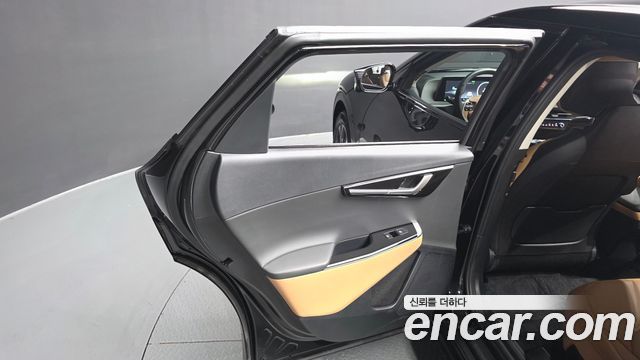 Kia EV6 Long Range Earth 2023 — фото 25