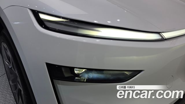Tesla Model Y L Long Range AWD 2026 — фото 22