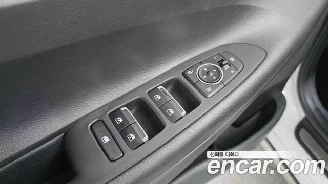 Hyundai Grandeur (IG) 3.0 LPi (Taxi) Deluxe 2023 — фото 12