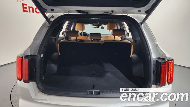 Kia Sorento (IV) Diesel 2.2 2WD Prestige 2023 — фото 16