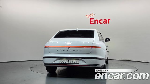 Hyundai Grandeur (GN7) 2,5 Gasoline 2WD Premium 2023 — фото 4