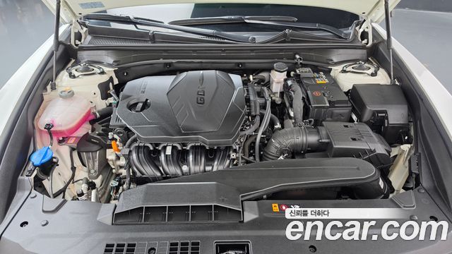 Hyundai Grandeur (GN7) 2,5 Gasoline 2WD Premium 2023 — фото 6
