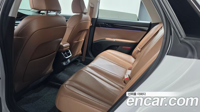 Hyundai Grandeur (GN7) 2,5 Gasoline 2WD Premium 2023 — фото 19