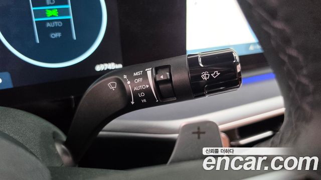 Hyundai Grandeur (GN7) 2,5 Gasoline 2WD Premium 2023 — фото 29