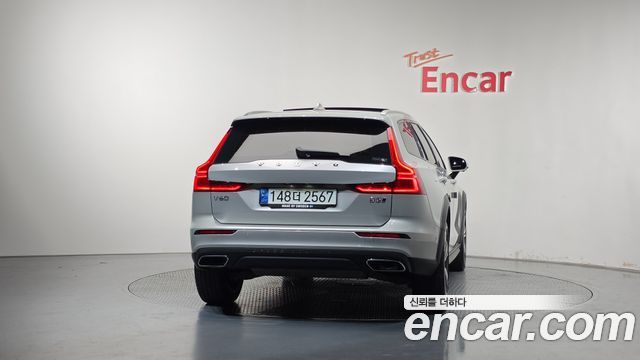 Volvo V60 Cross Keonteuri (II) B5 Pro AWD 2021 — фото 4