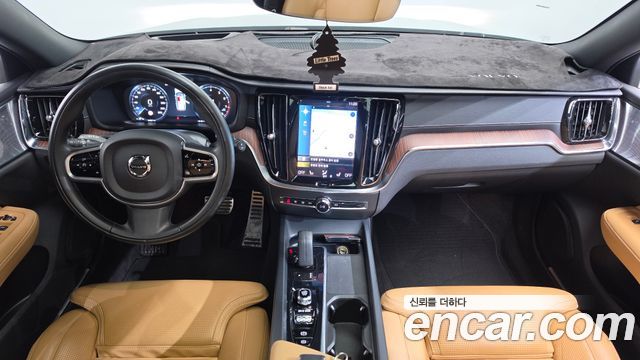Volvo V60 Cross Keonteuri (II) B5 Pro AWD 2021 — фото 7