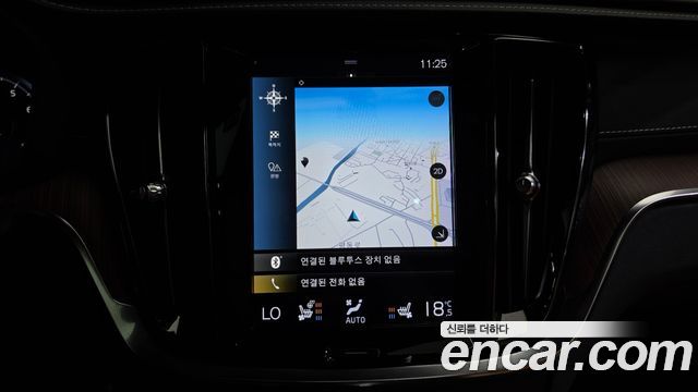 Volvo V60 Cross Keonteuri (II) B5 Pro AWD 2021 — фото 12