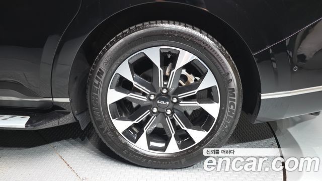 Kia Carnival (IV) Gasoline 7-Seater Hi-Limousine Signature 2023 — фото 21